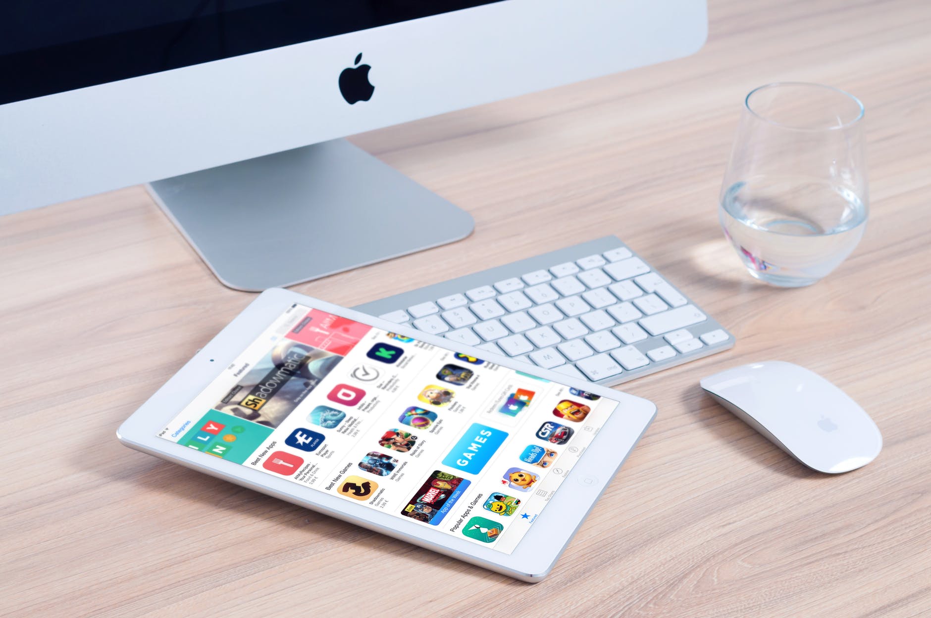 Online Tailoring Design Software Helps Expanding Fashion Market Realms